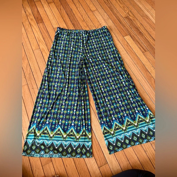 ONE WORLD Pants - One World Palazzo Pull On Pants Women’s XL Wide Leg Slinky Geometric Pattern